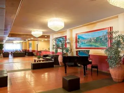 Moderno 4* بونتاسيفي