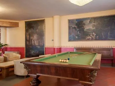 Moderno 4* بونتاسيفي