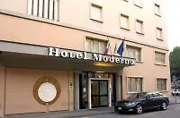 Moderno فندق بونتاسيفي