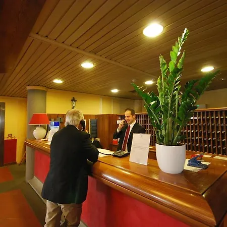 Hotel Moderno 4*