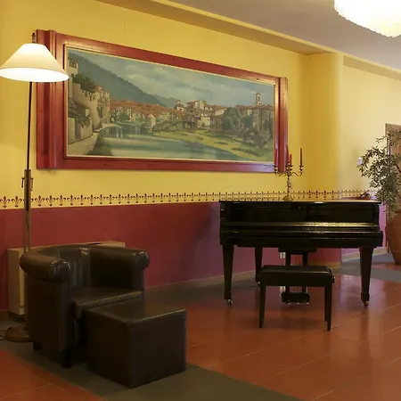 Hotel Moderno 4*
